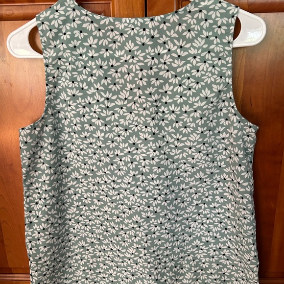 Loft Sleeveless Ruffled Top - Picture 3 of 3